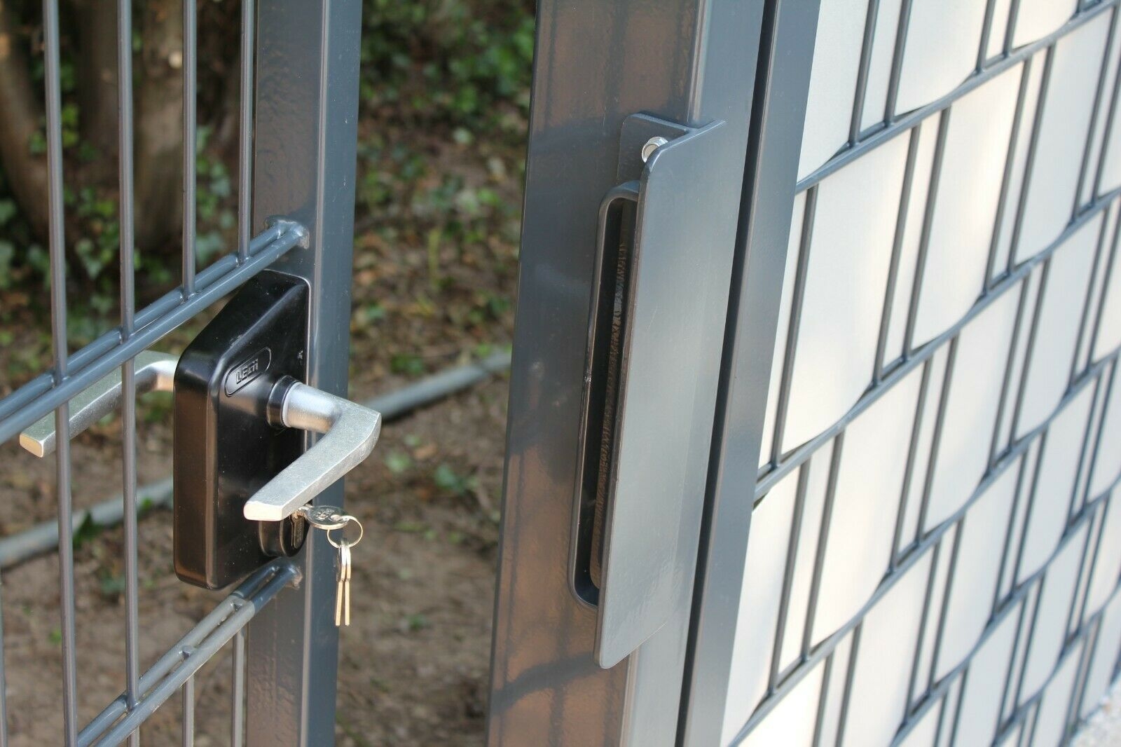 Sichtschutz Streifen Doppelstabmatten Zaun 10 Streifen je 2520 mm Kunststoff - Bild 16 von 24