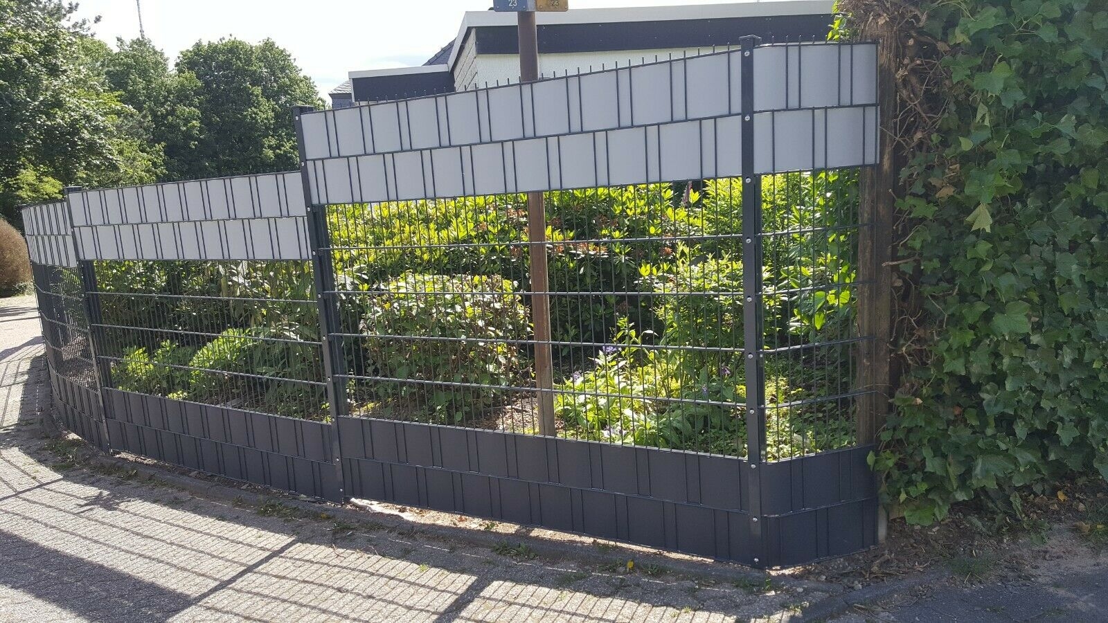 Sichtschutz Streifen Doppelstabmatten Zaun 10 Streifen je 2520 mm Kunststoff - Bild 21 von 24